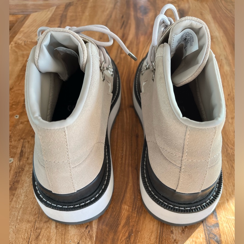 Converse - Picture 4 of 5